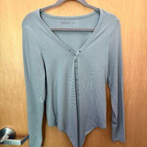 Abercrombie & Fitch Soft Blue Long Sleeve Snap Bodysuit Size Large